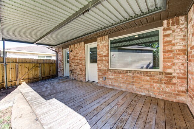 Building Photo - 11511 Brook Meadows Ln