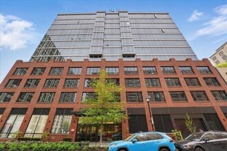 Building Photo - 1425 Hudson St