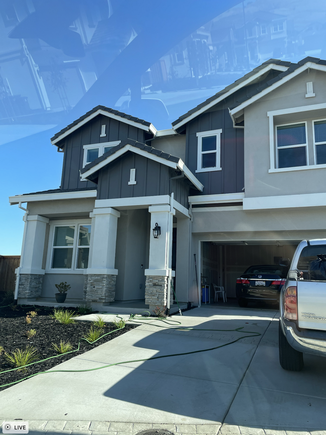 Brand New Home by Travis AFB & close to Napa - 2850 Lumin Ct