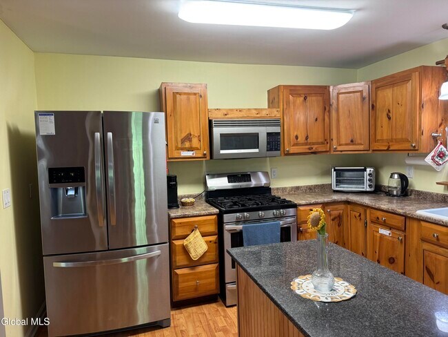 Building Photo - 4264 NY-50