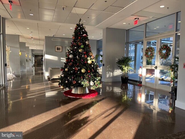 Building Photo - 800 4th St SW