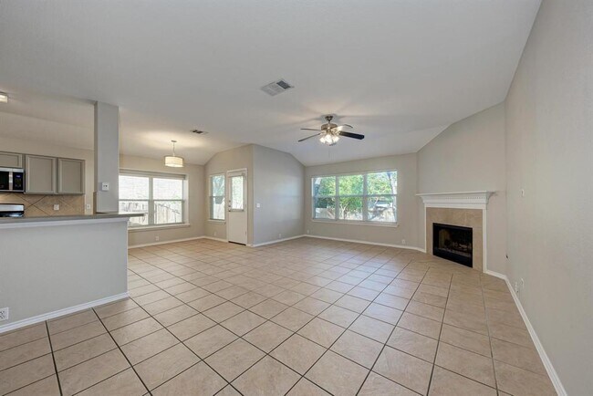 Building Photo - 2308 John Tee Dr