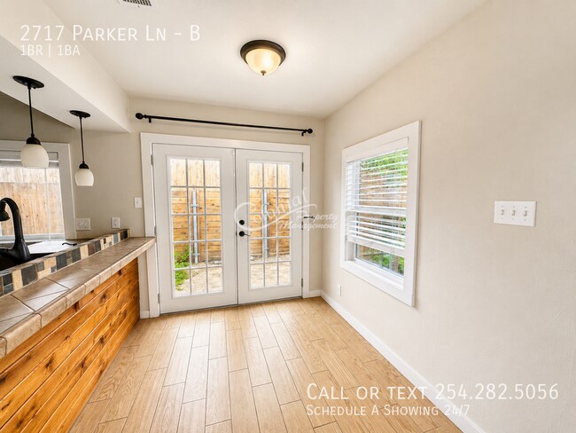 Building Photo - 2717 Parker Ln