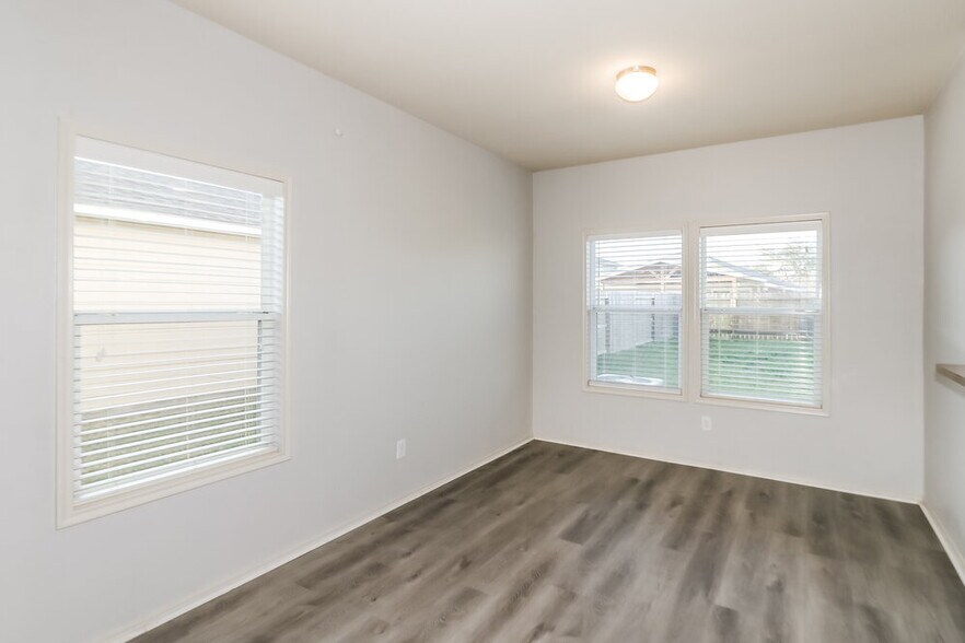 Building Photo - 19758 Crossfalls Ln