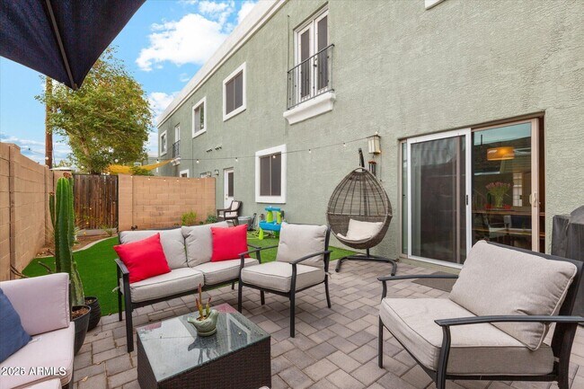 Building Photo - 5210 N 16th Dr