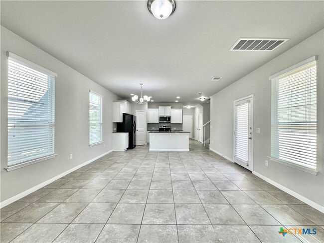 Building Photo - 308 Craters of the Moon Blvd