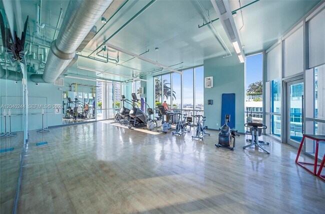 Building Photo - 888 Biscayne Blvd