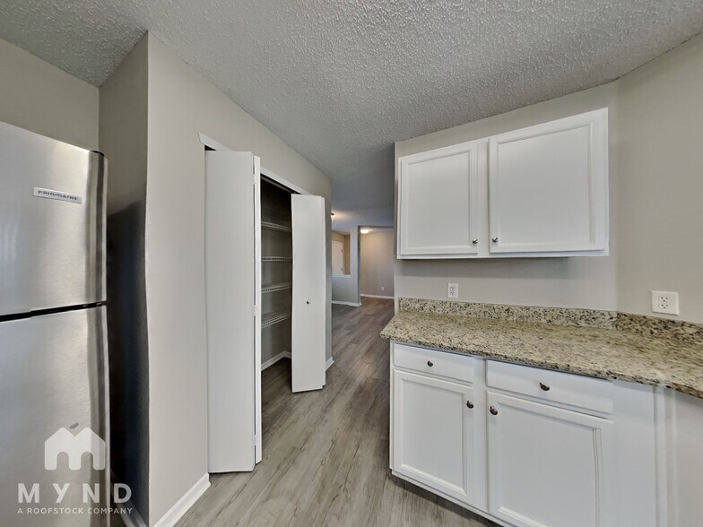 Building Photo - 8431 Adams Mills Pl