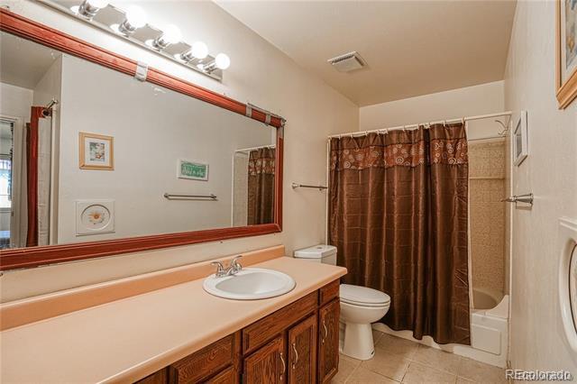 Building Photo - 1494 S Salem Way