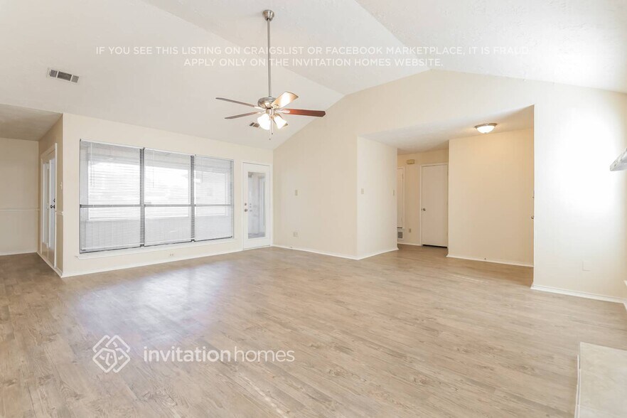 Building Photo - 1337 Colmar Dr