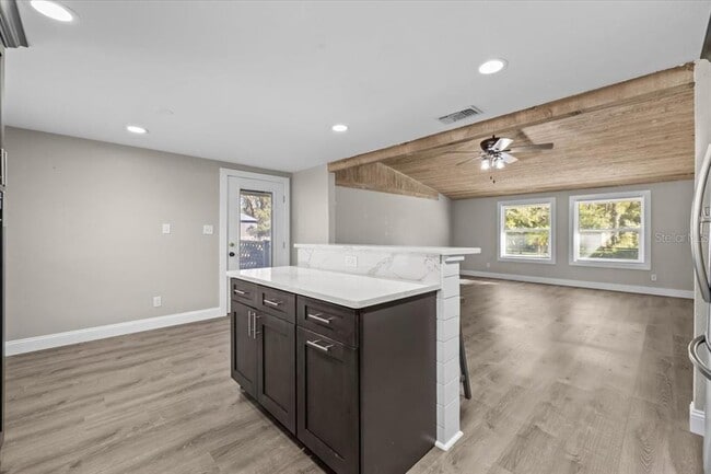 Building Photo - 4805 Cooper Rd