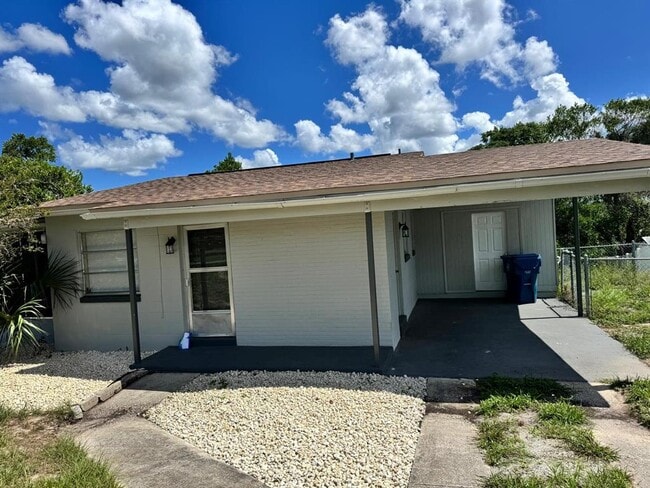 Primary Photo - 7103 Fireside St