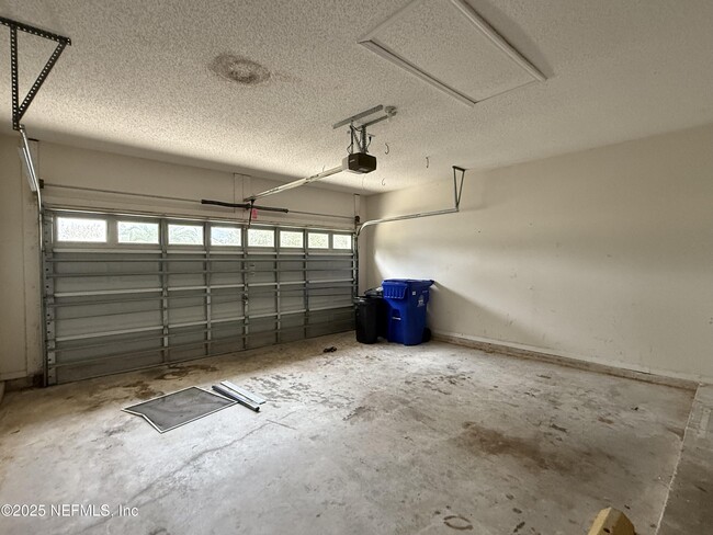 Building Photo - 2509 Otter Totem Ct