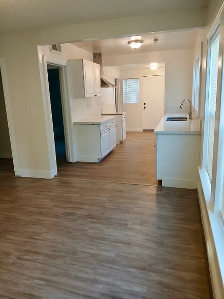 Building Photo - 2814 Park Way