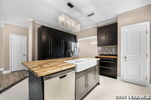 Building Photo - 9323 Bowen Dr