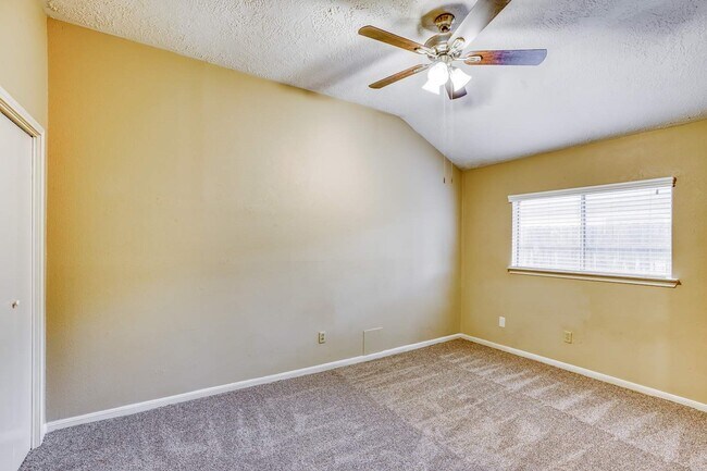 Building Photo - 10579 Twilight Moon Dr