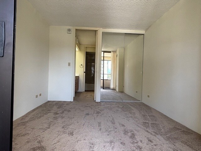 Building Photo - 1717 Mott-Smith Dr
