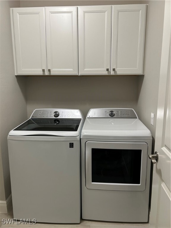 Building Photo - 2647 Seychelles Cir