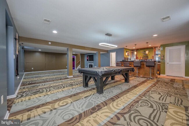 Building Photo - 8324 Tenbrook Dr