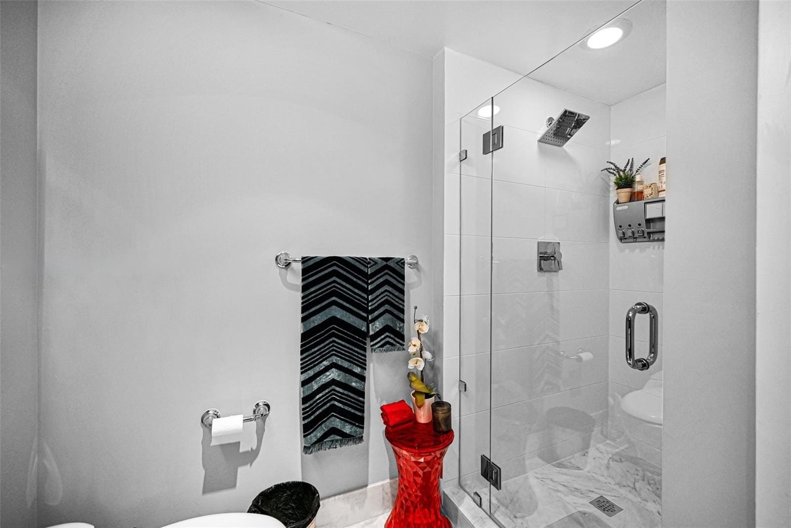 Building Photo - 690 SW 1st Ct