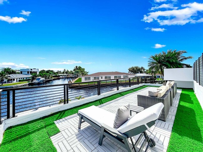 Building Photo - 2628 SE 10th St