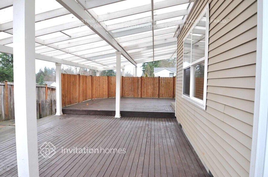 Building Photo - 14902 94th Ave Ct E