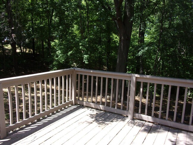 Building Photo - Recently Updated and Refreshed 3 Bedroom 2 Bath Home in Fort Mill