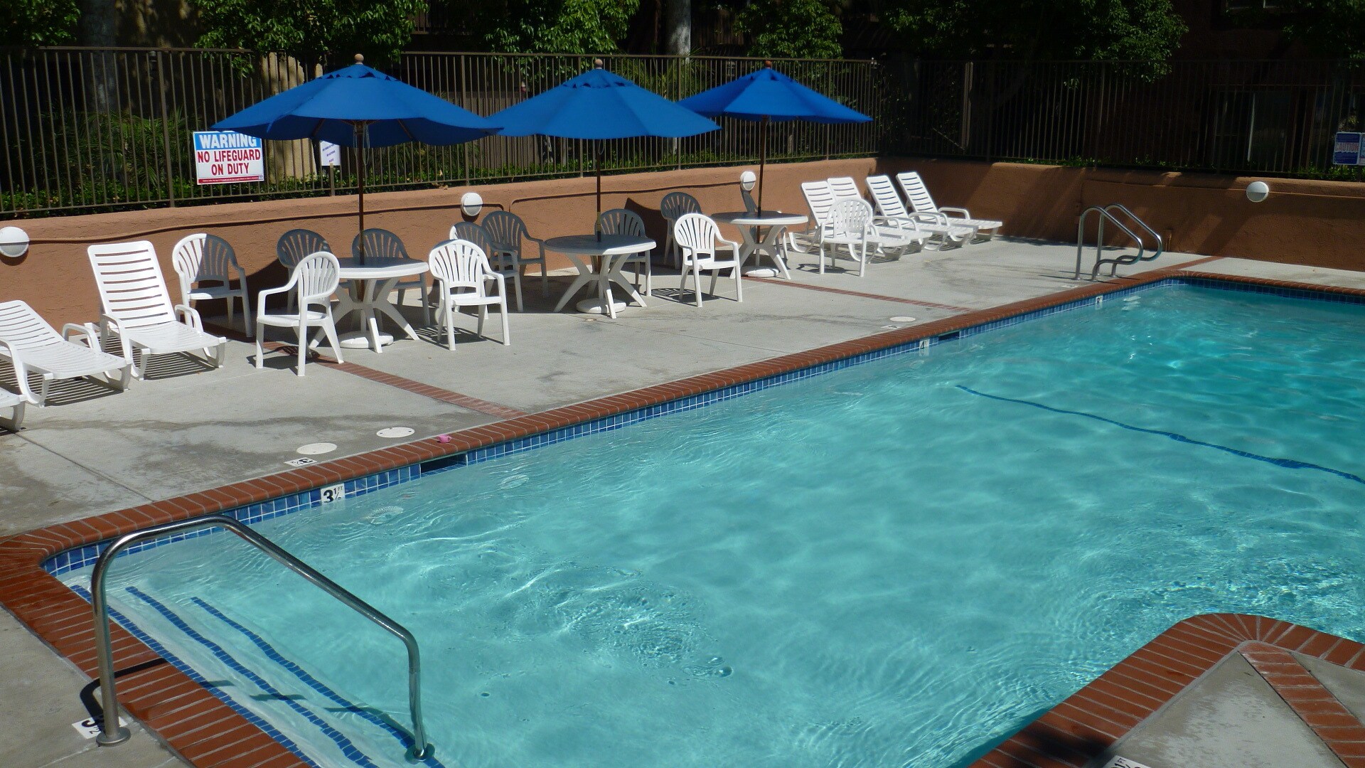 Building Photo - 18350 Hatteras St