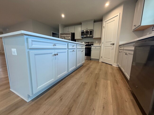 Building Photo - 80 White Sands Blvd