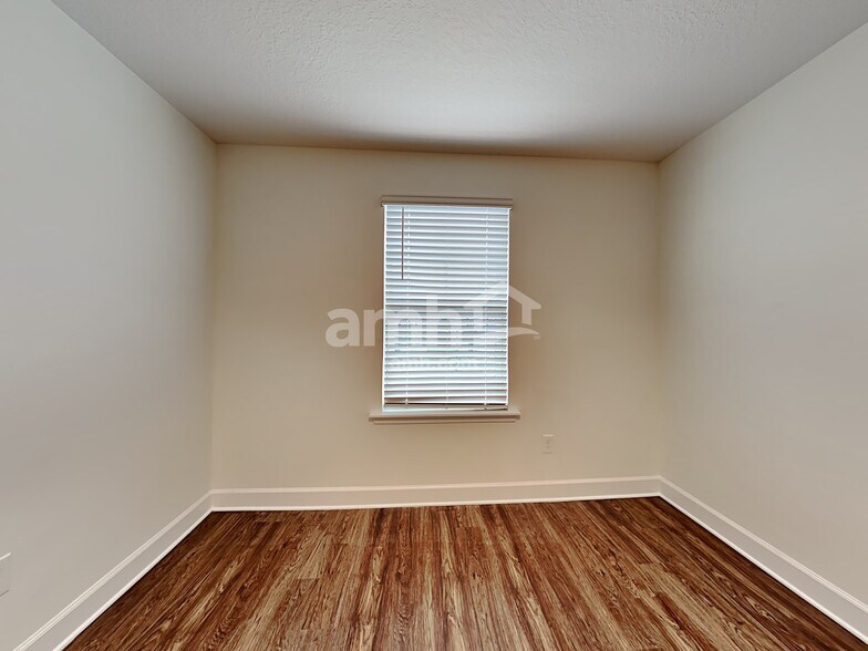 Building Photo - 11481 Fox Hollow Ct