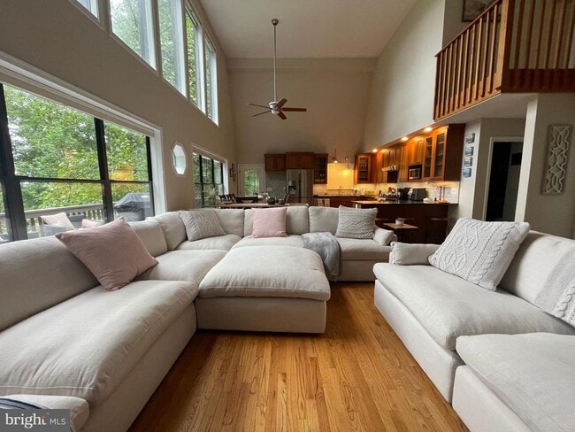 Building Photo - 2315 Lookout Rd