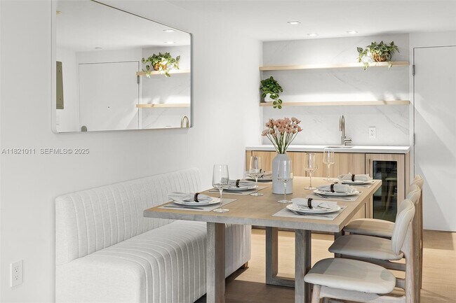 Building Photo - 2301 Collins Ave