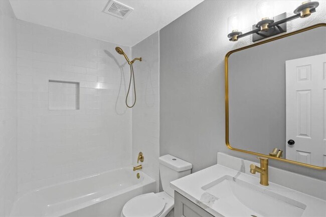 Building Photo - 102 East St