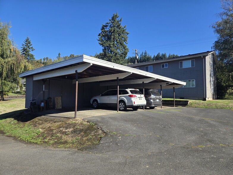 Back of building / car port - 101 Spencer Creek Rd