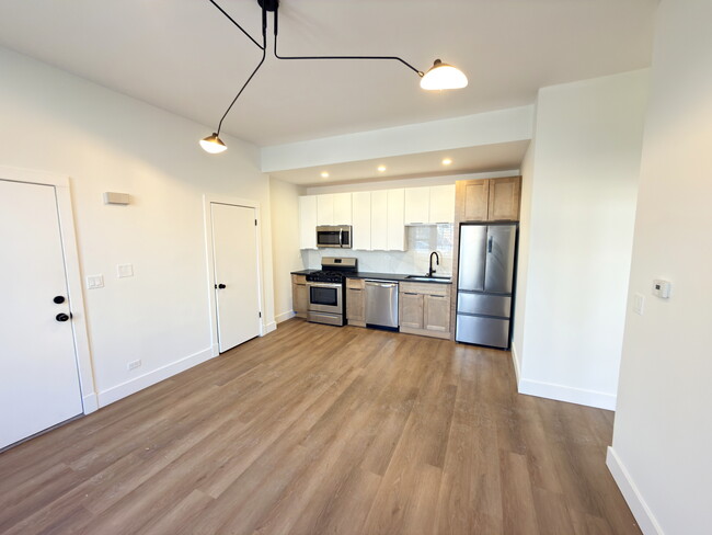 Building Photo - 1454 N Kedzie Ave