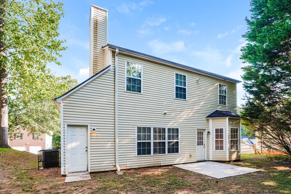 Building Photo - 7470 Royale Ct