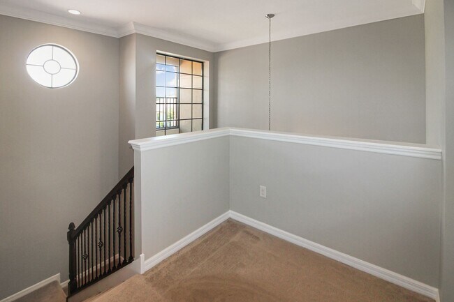 Building Photo - 1219 Cielo Ct