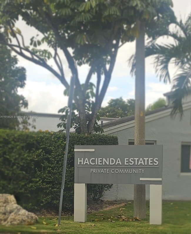 Building Photo - 11417 SW 35th Ln