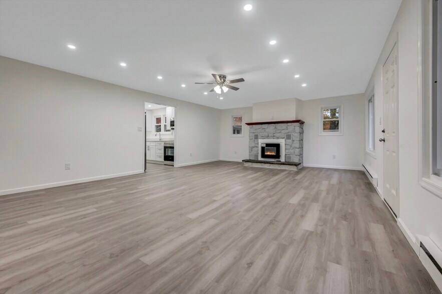 Building Photo - 752 Toll Rd