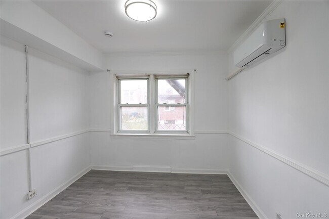 Building Photo - 2166 Brown St