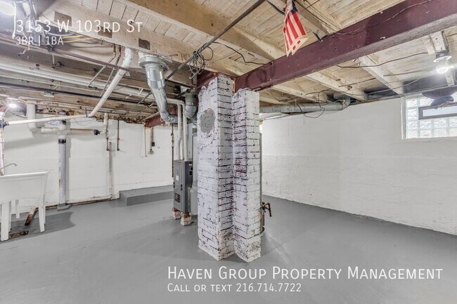 Building Photo - 3153 W 103rd St