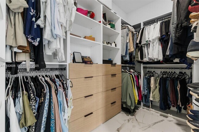 Building Photo - 11939 SW 241 Ter