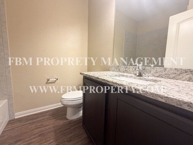 Building Photo - 5412 Persimmon Dr