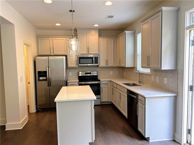 Building Photo - 5336 Brooklands Dr