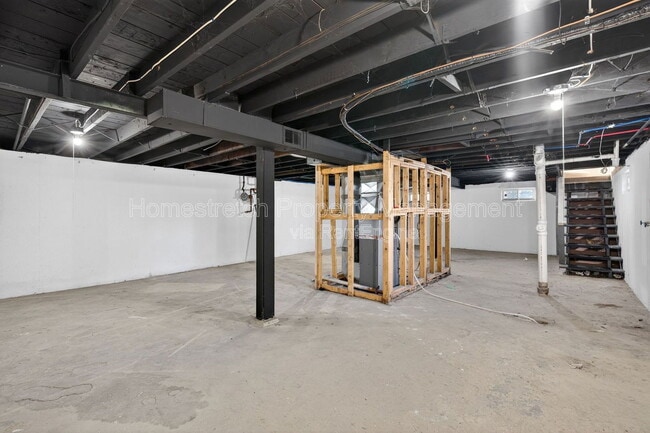 Building Photo - 9770 Scottdale Dr