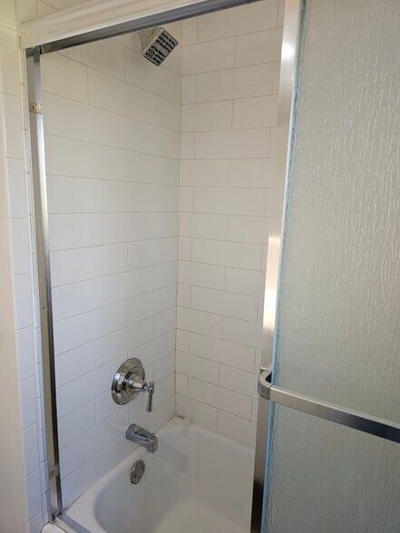 Building Photo - 777 Neptune Ave