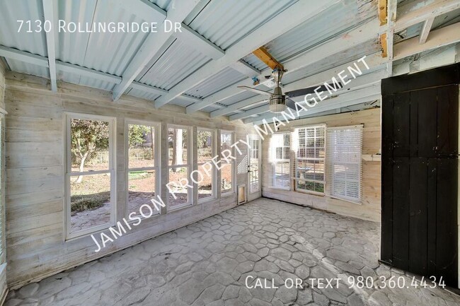 Building Photo - 7130 Rollingridge Dr