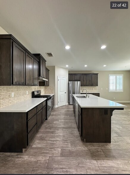 Building Photo - 7303 Whiskey Creek Dr