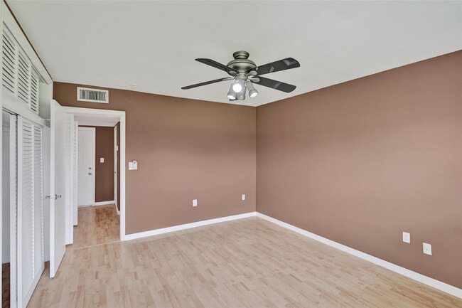 Building Photo - 7580 SW 82nd St