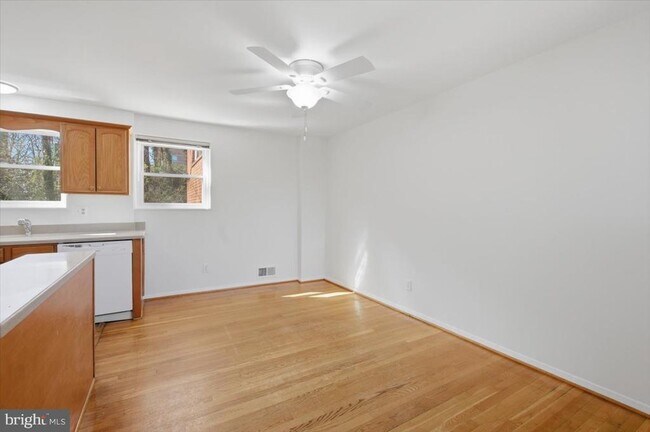 Building Photo - 5039 8th Rd S